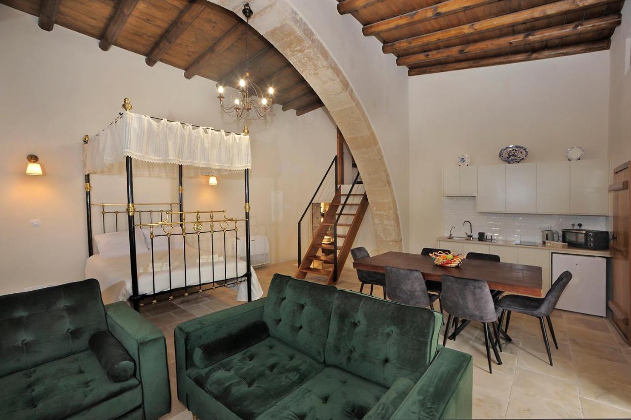 Pentasino Traditional House Agios Theodoros Exterior photo